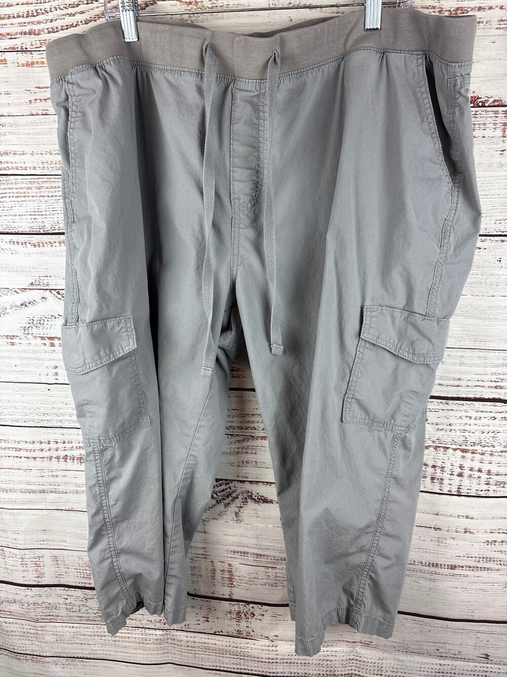 St Johns Bay Gray Lightweight Pull On Cargo Capri Pants Chino Cotton Womens 2X
